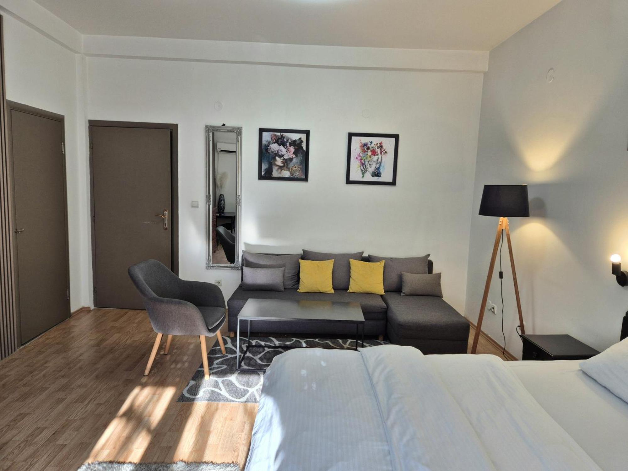 Rooms Villa Luigi Pancsova Kültér fotó